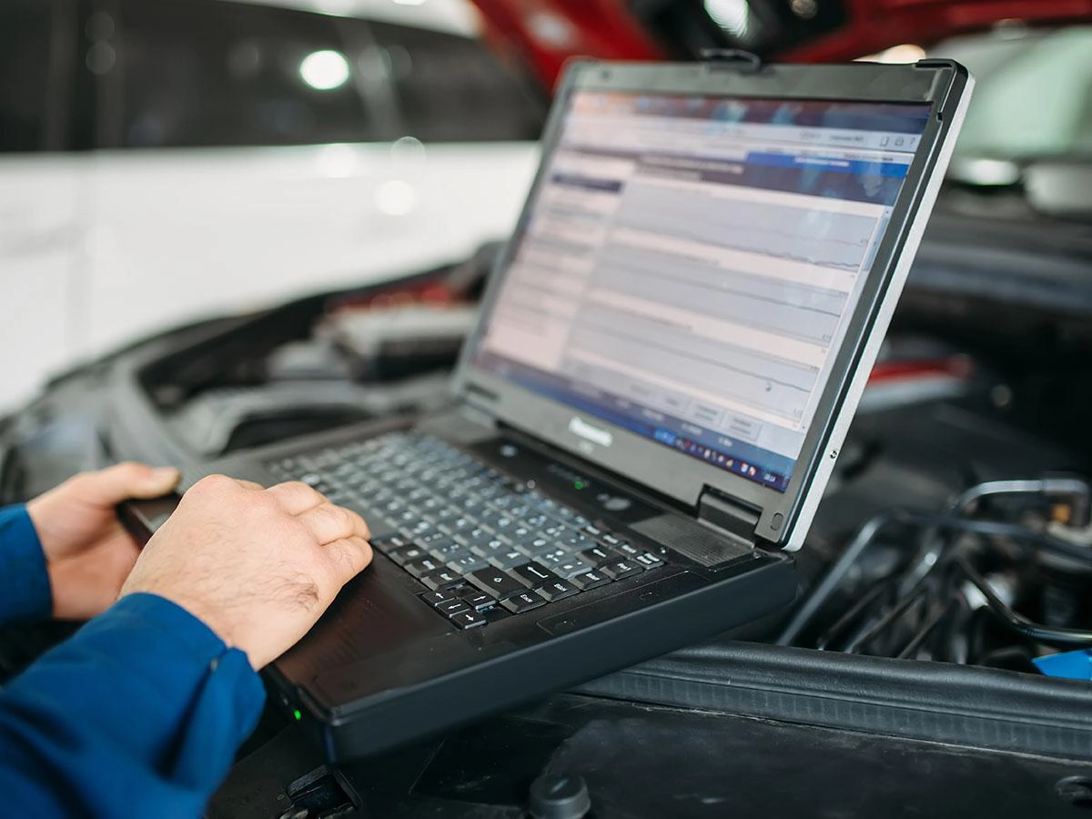 Diagnóstico computadorizado - SR Motors | Oficina Mecânica • Serviços automotivos