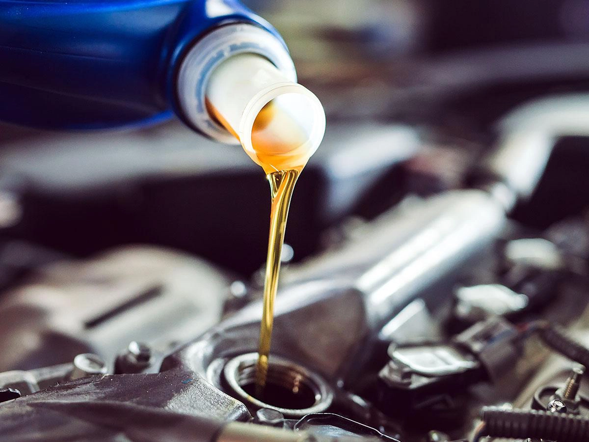 Óleo de motor - SR Motors | Oficina Mecânica • Serviços automotivos